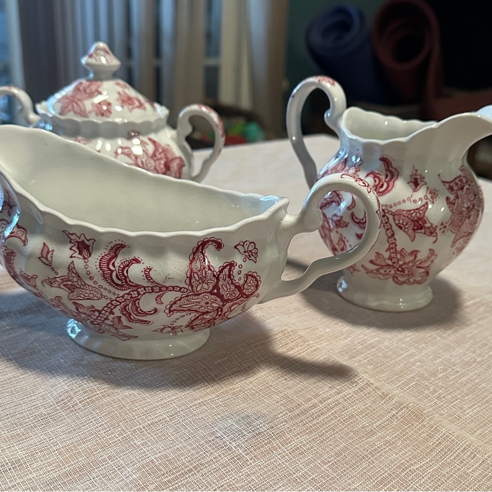 Elegant Red and White Serveware Set